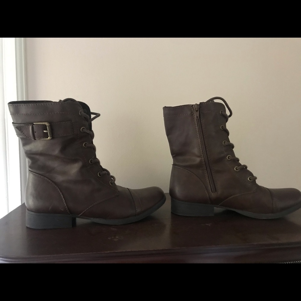 American Rag boots - Picture 2 of 3